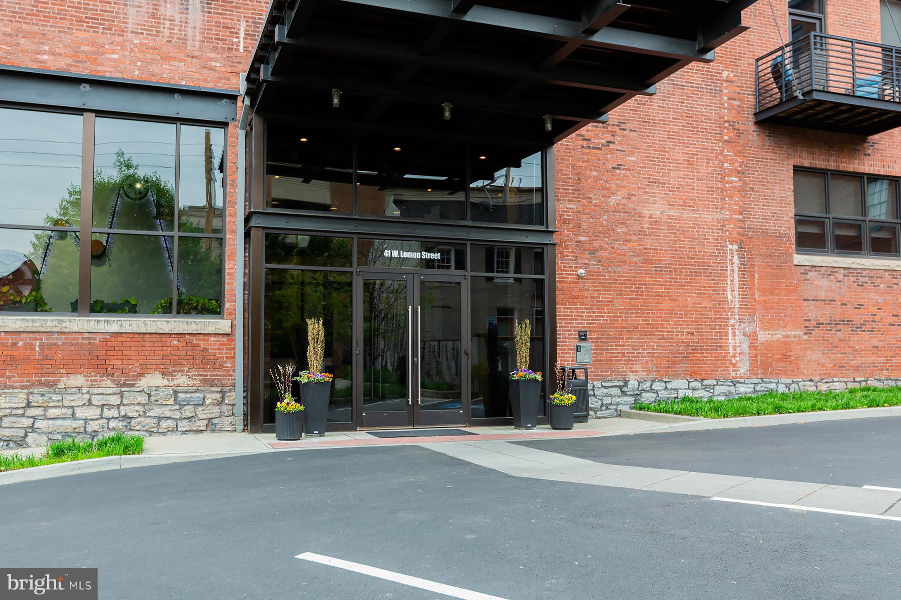 41 W LEMON STREET 206