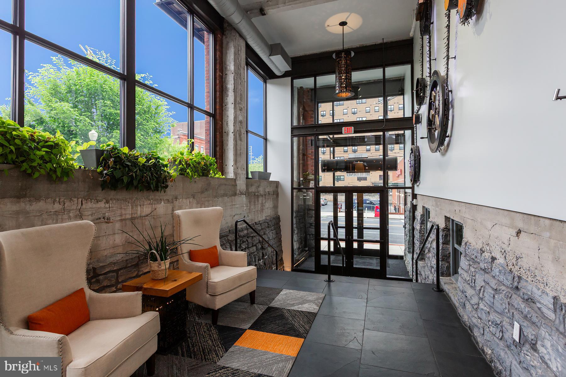 41 W LEMON STREET 206