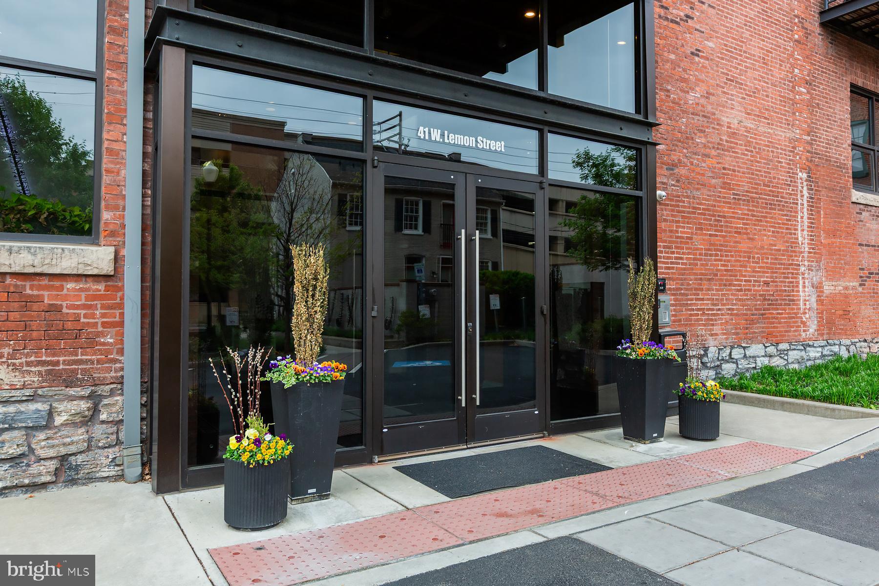 41 W LEMON STREET 206