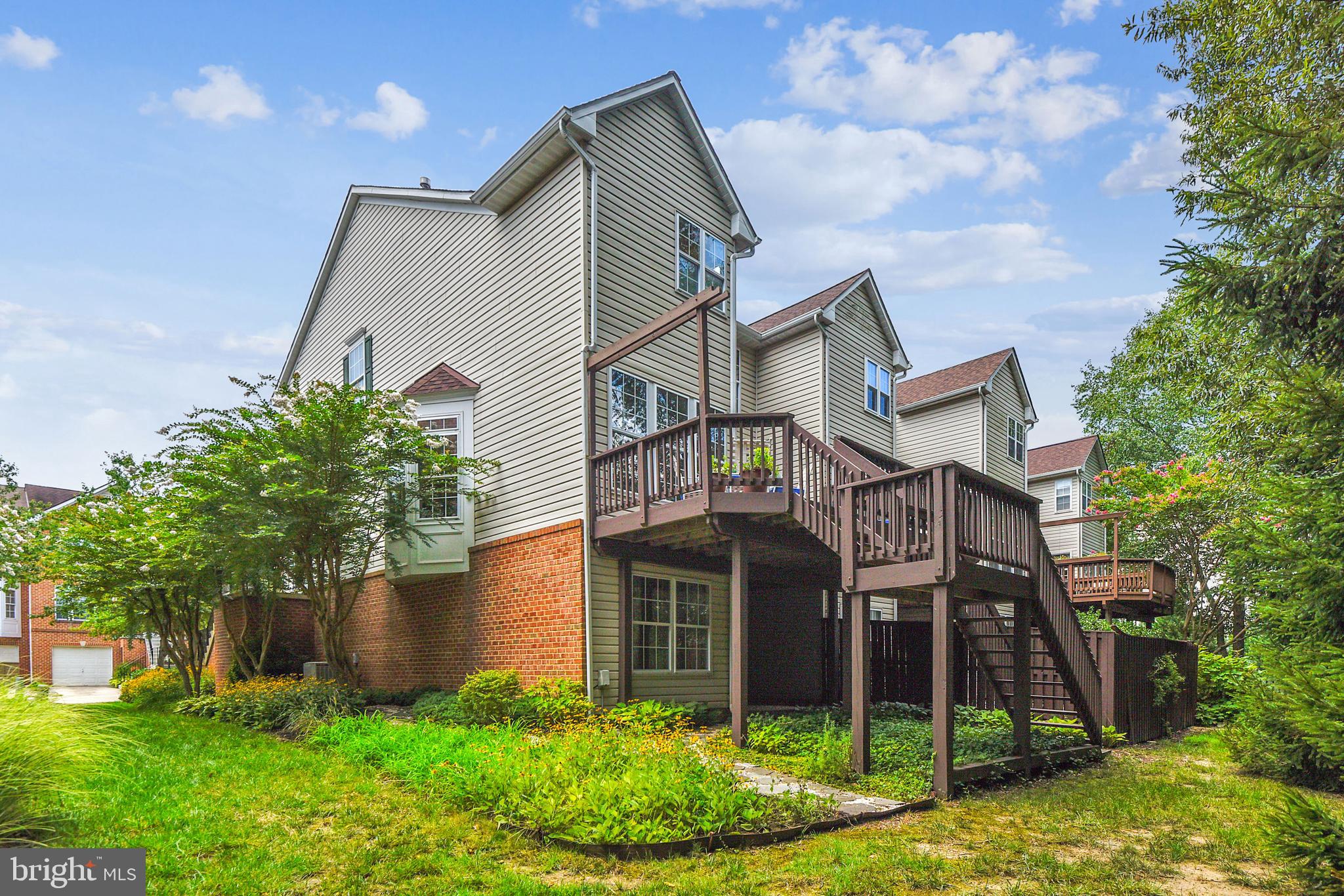 SOUTH RIVER COLONY - Residential