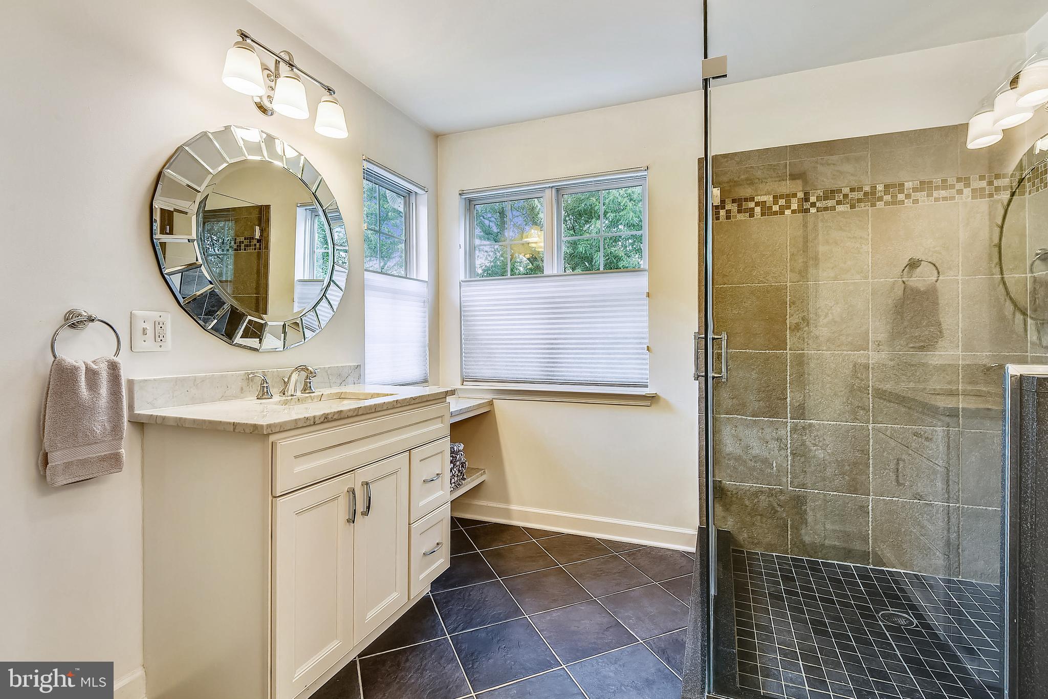 SOUTH RIVER COLONY - Residential