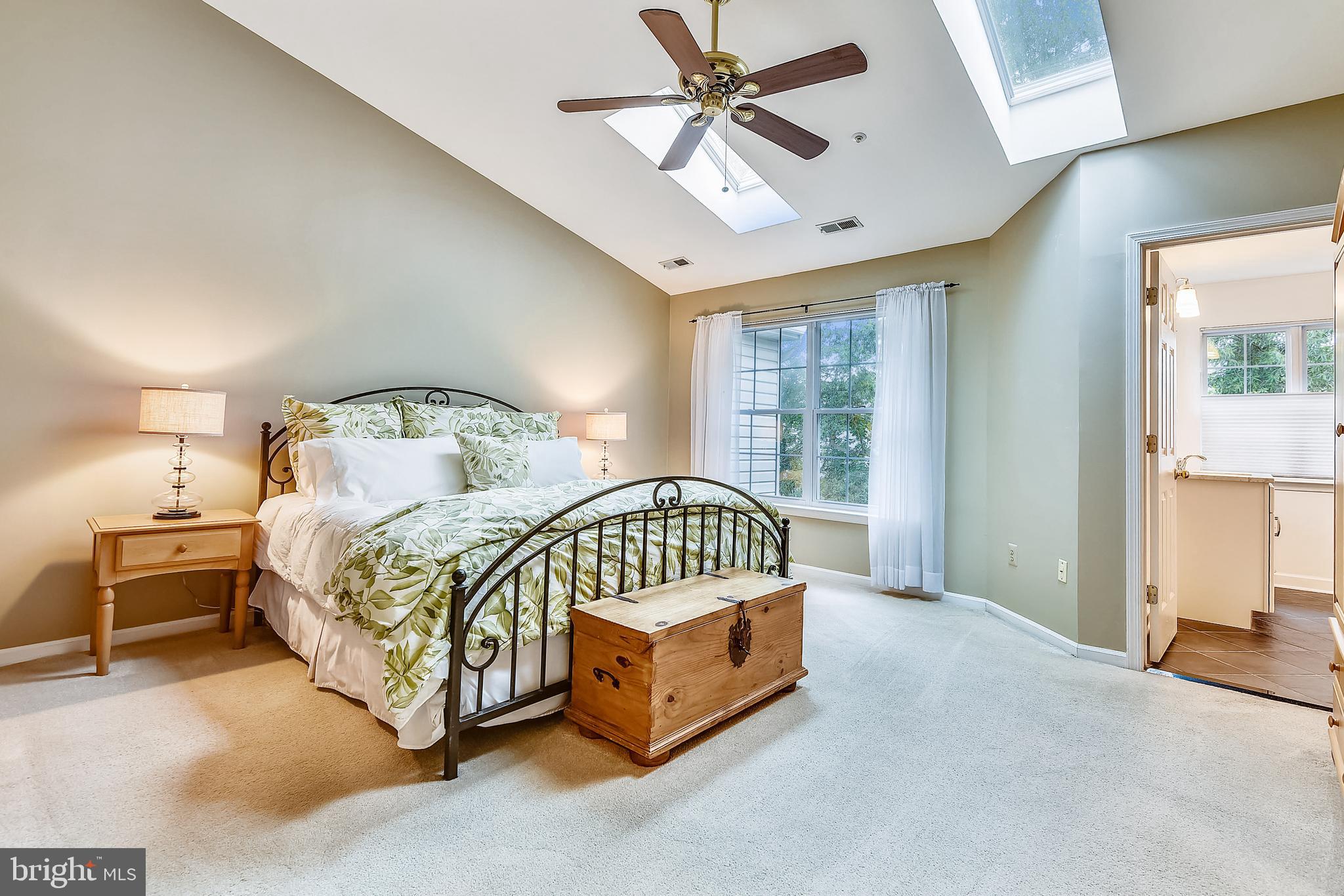 SOUTH RIVER COLONY - Residential