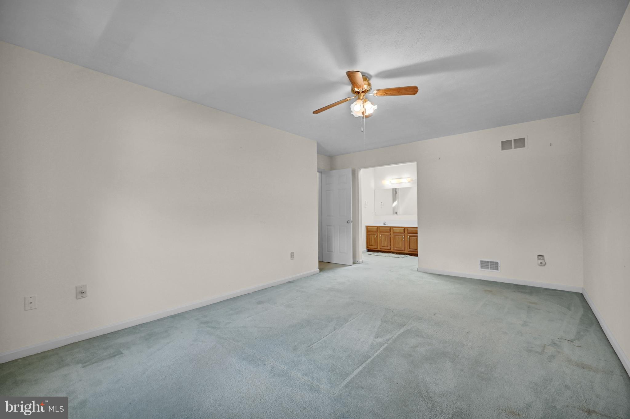 COLONIAL ACRES - Residential