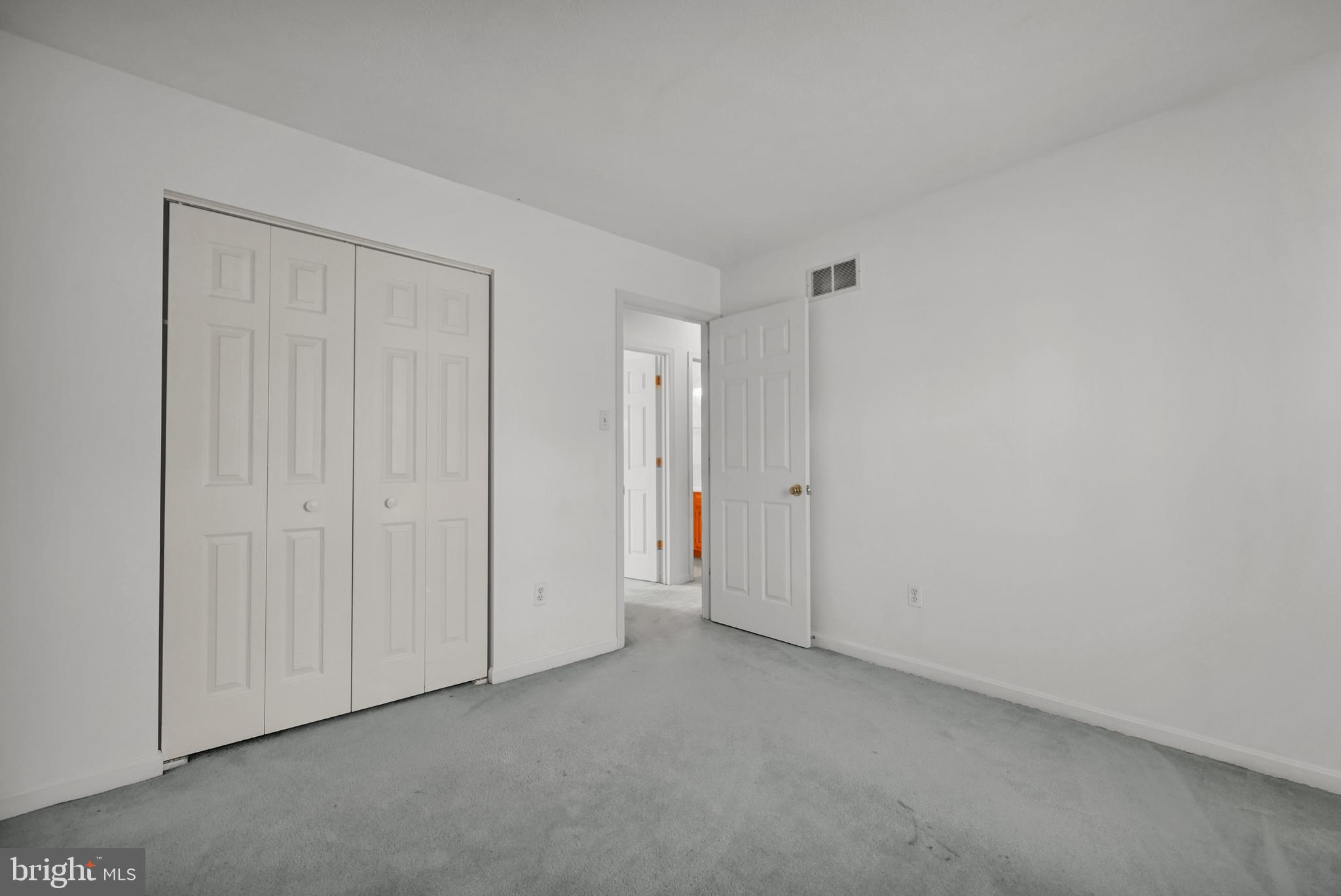 COLONIAL ACRES - Residential