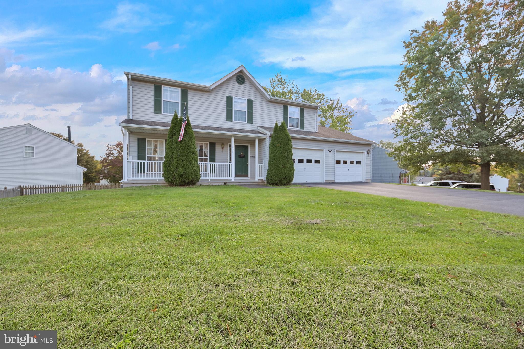 COLONIAL ACRES - Residential