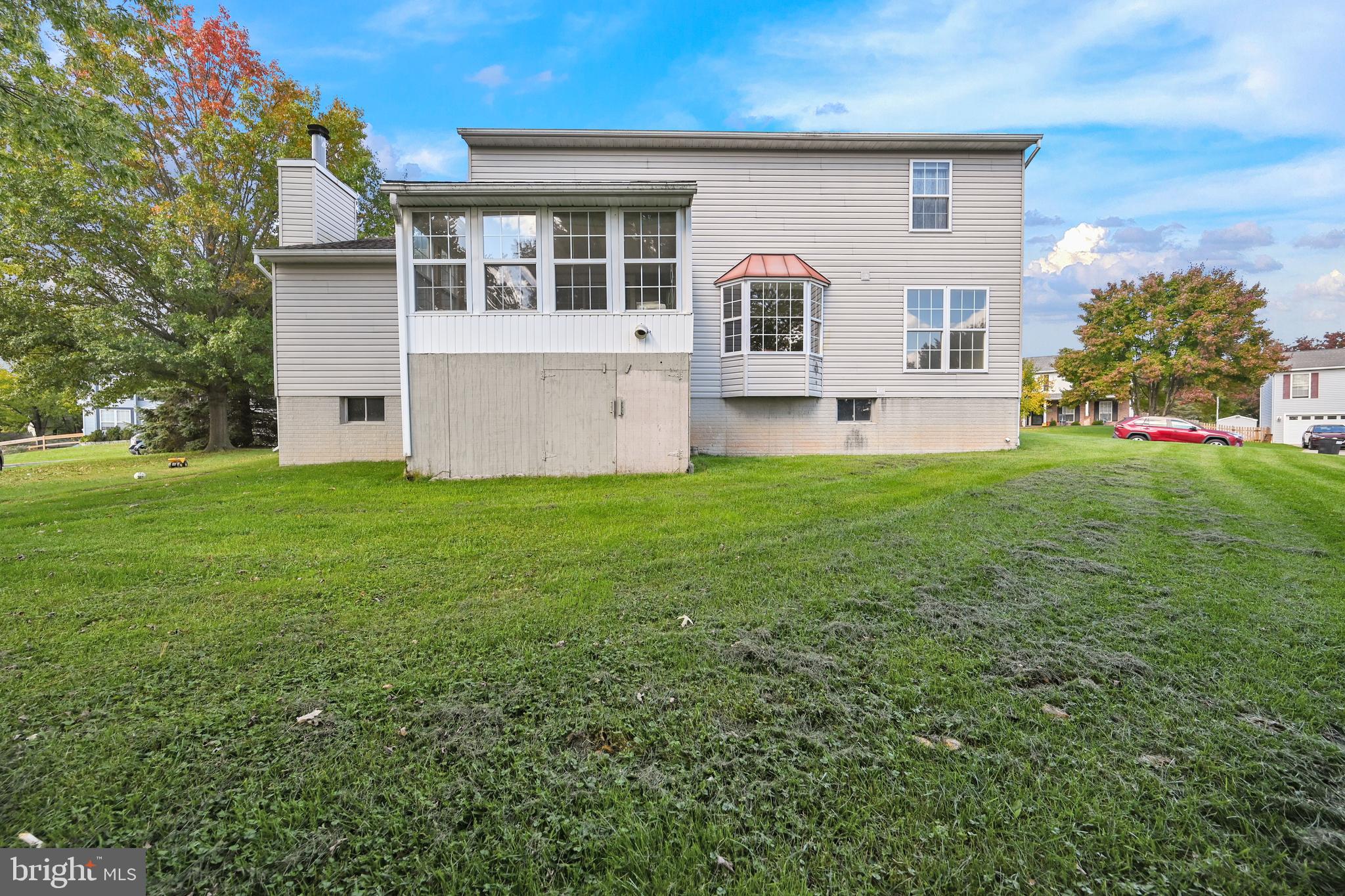 COLONIAL ACRES - Residential