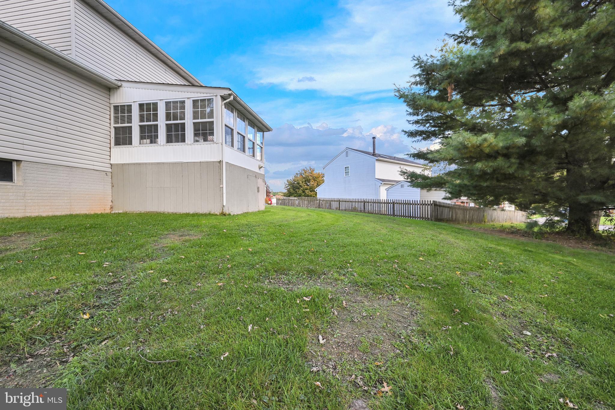 COLONIAL ACRES - Residential