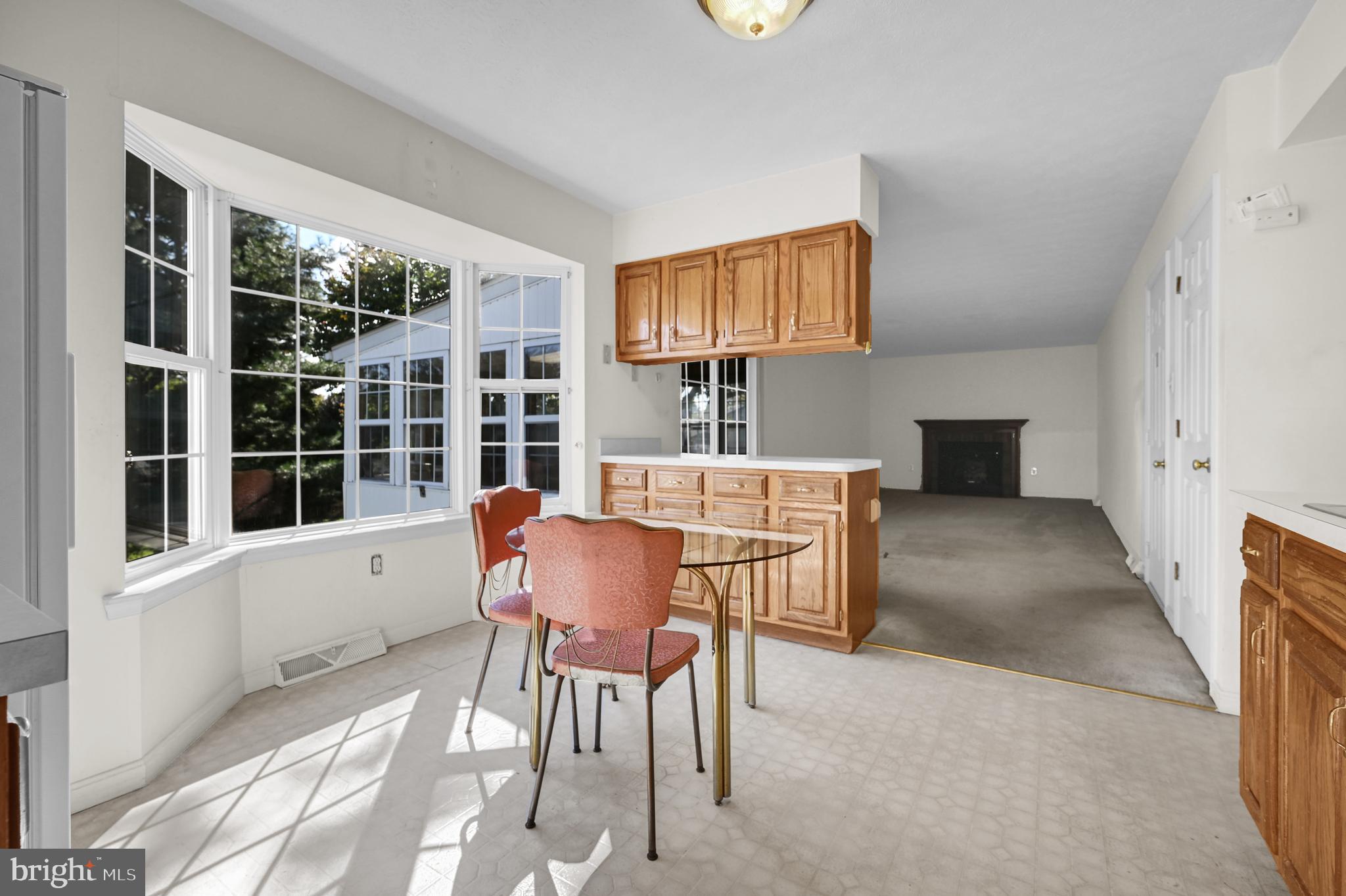 COLONIAL ACRES - Residential