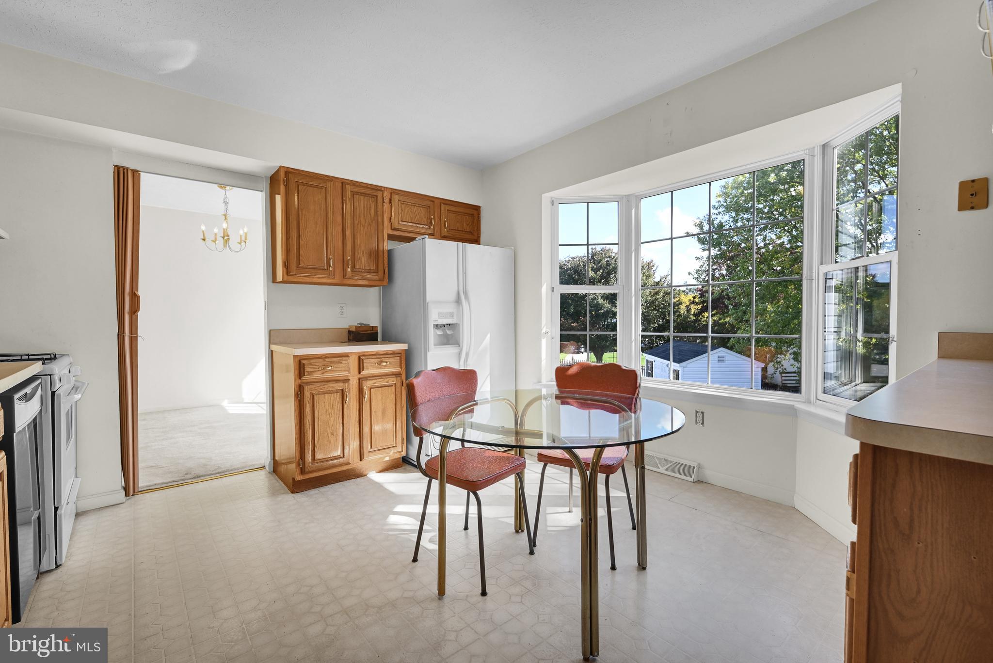 COLONIAL ACRES - Residential