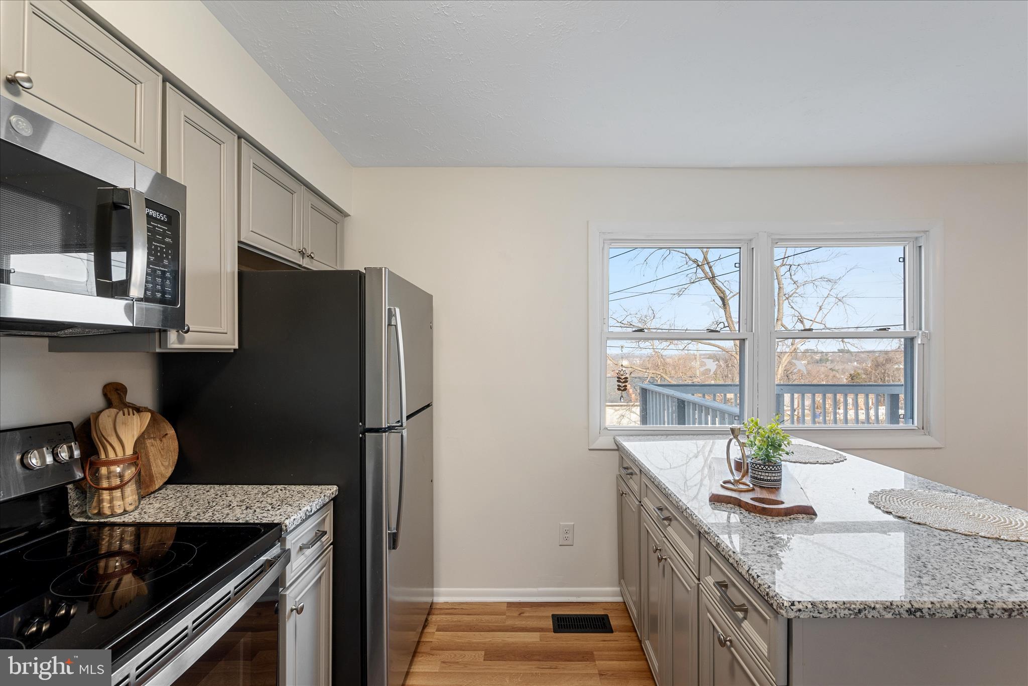 STEELE - Residential