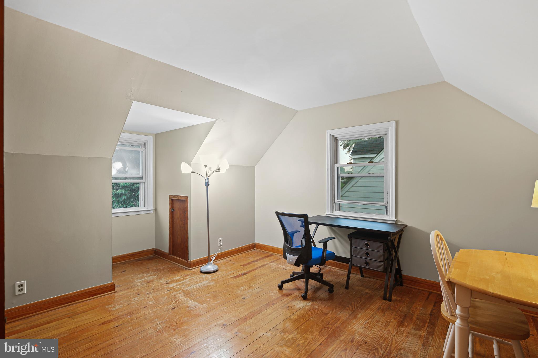 OAKLAND TERRACE - Residential