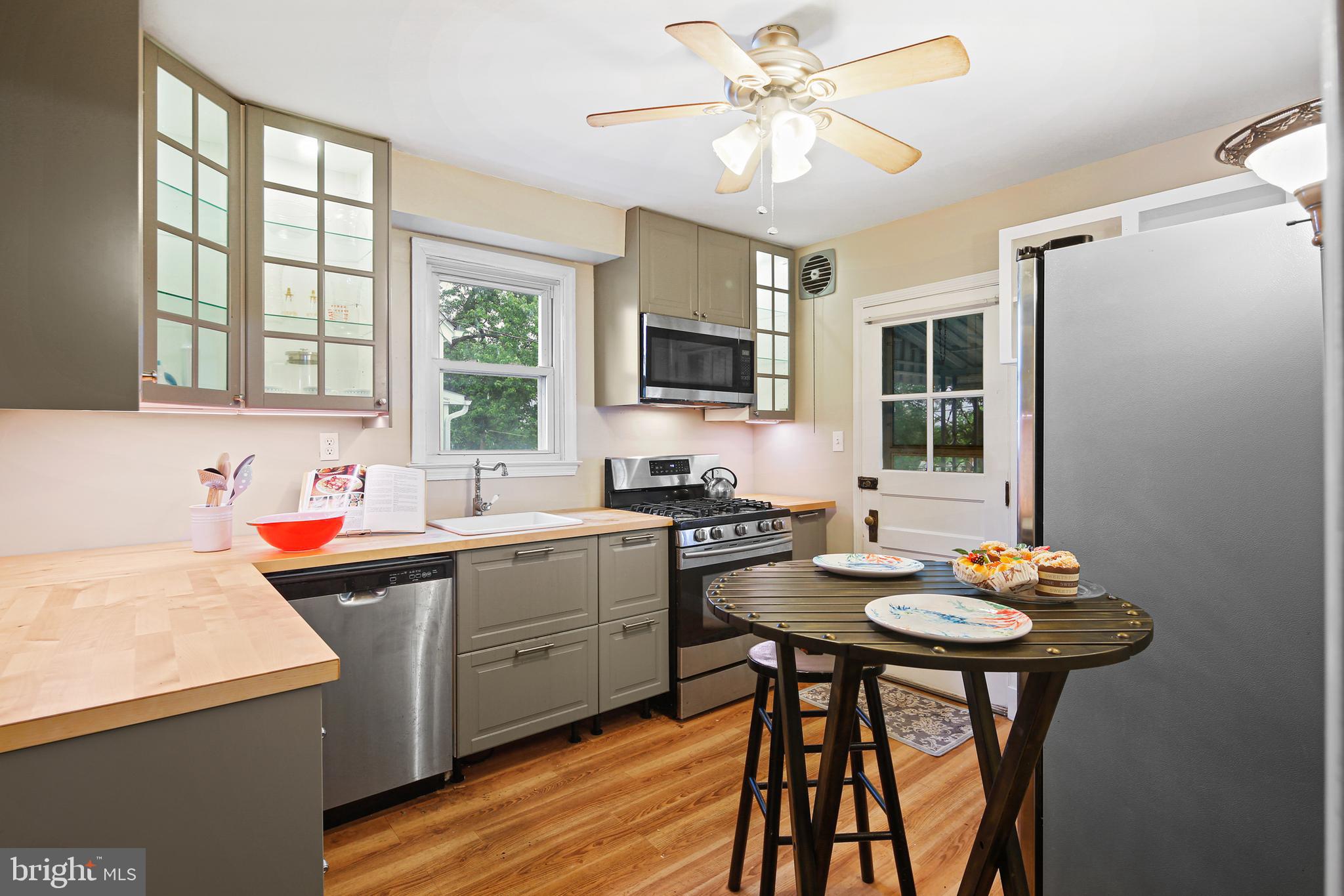 OAKLAND TERRACE - Residential