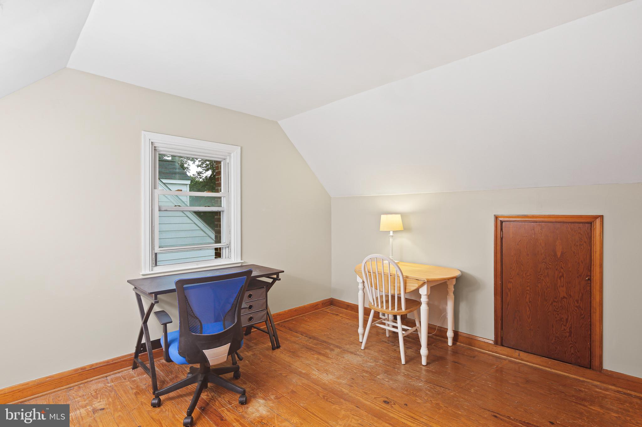 OAKLAND TERRACE - Residential