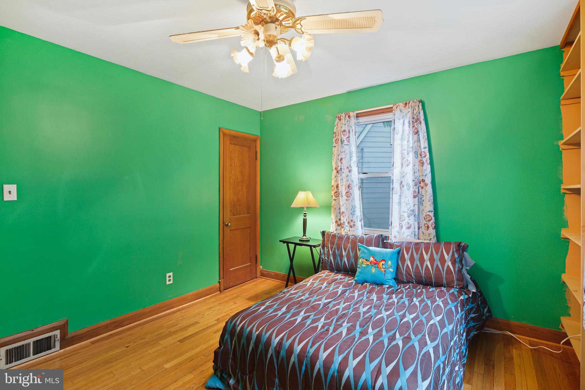 OAKLAND TERRACE - Residential