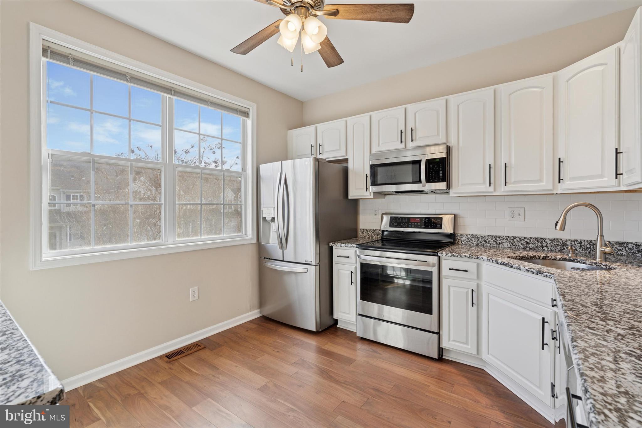 FRENCH CREEK TOWNH - Residential