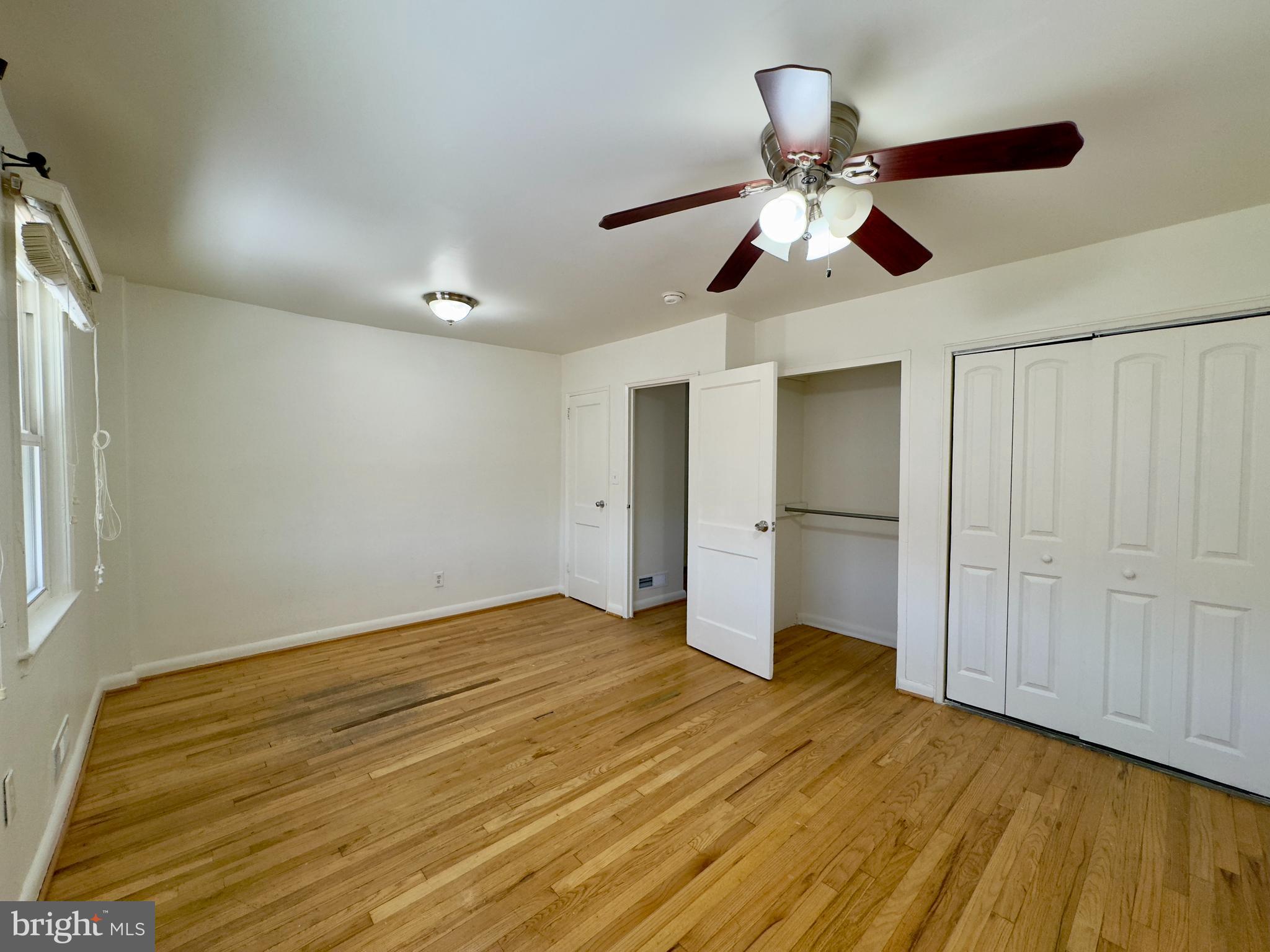 GREEKTOWN - Residential Lease