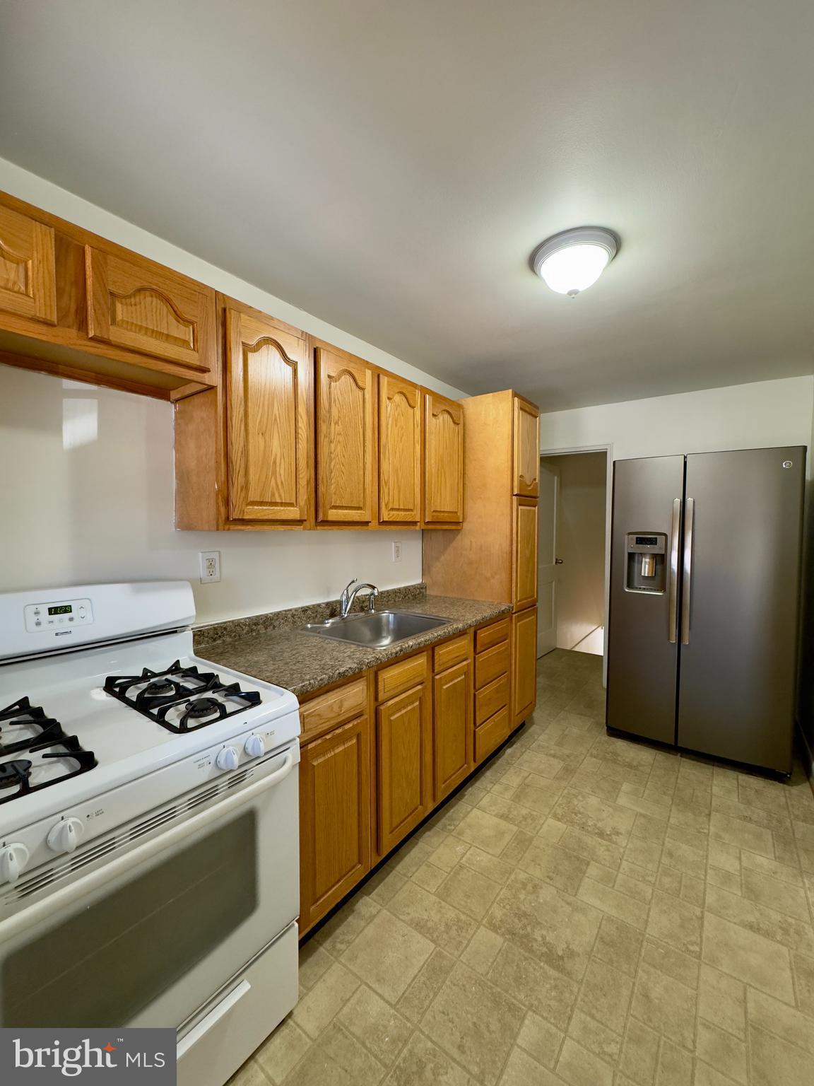 GREEKTOWN - Residential Lease