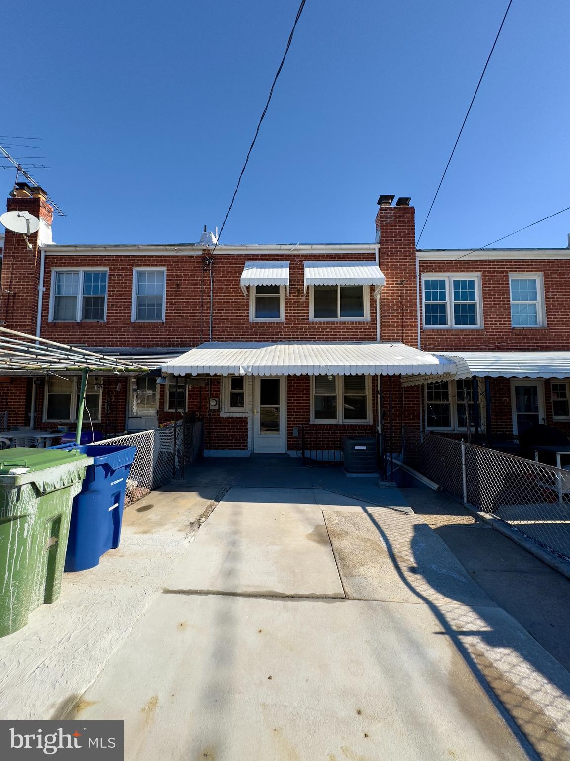 GREEKTOWN - Residential Lease