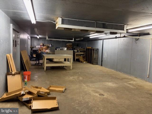 3801 PERKIOMEN AVENUE R