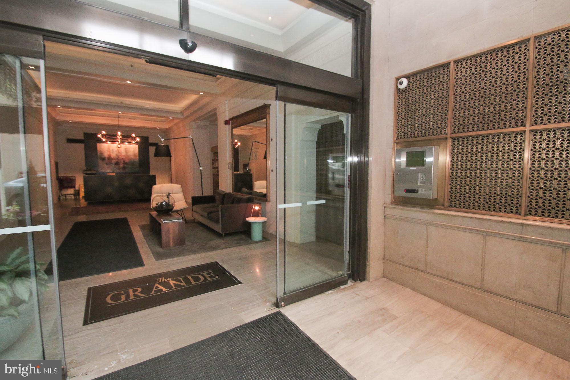 CENTER CITY - Residential