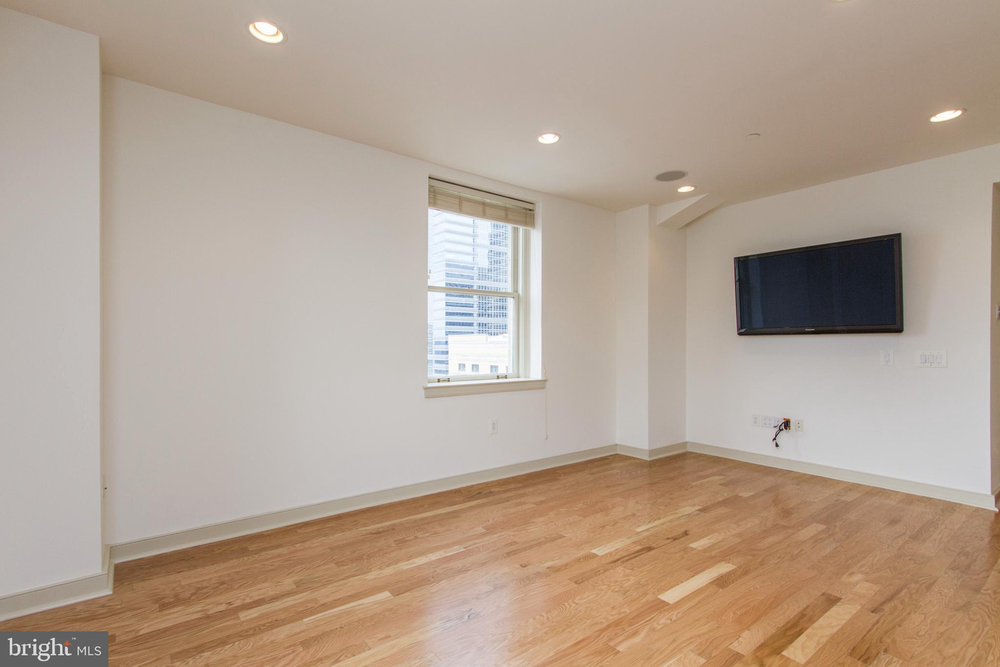 CENTER CITY - Residential