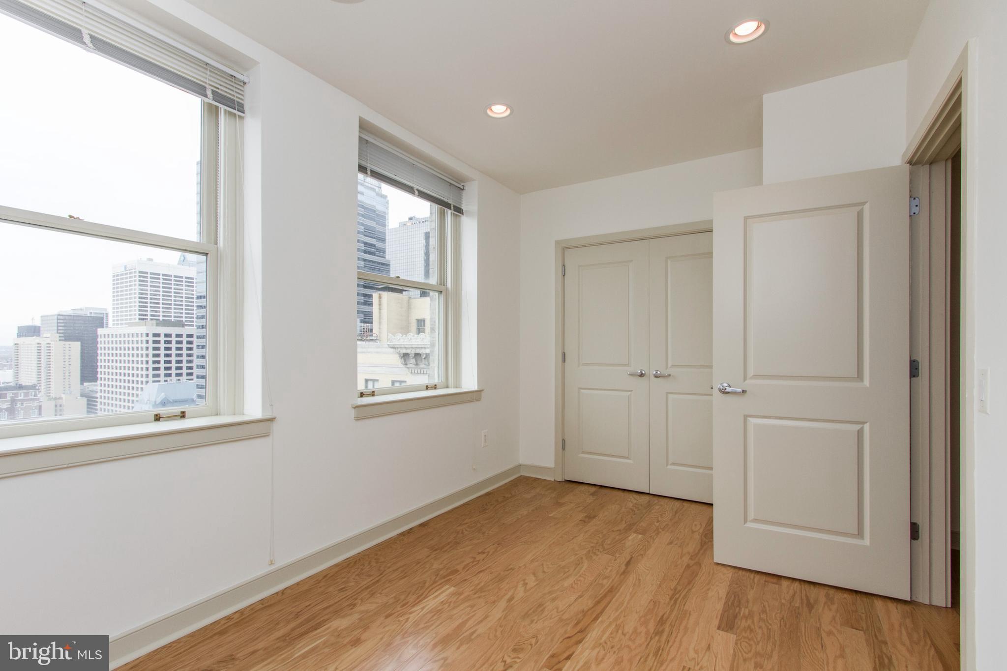 CENTER CITY - Residential