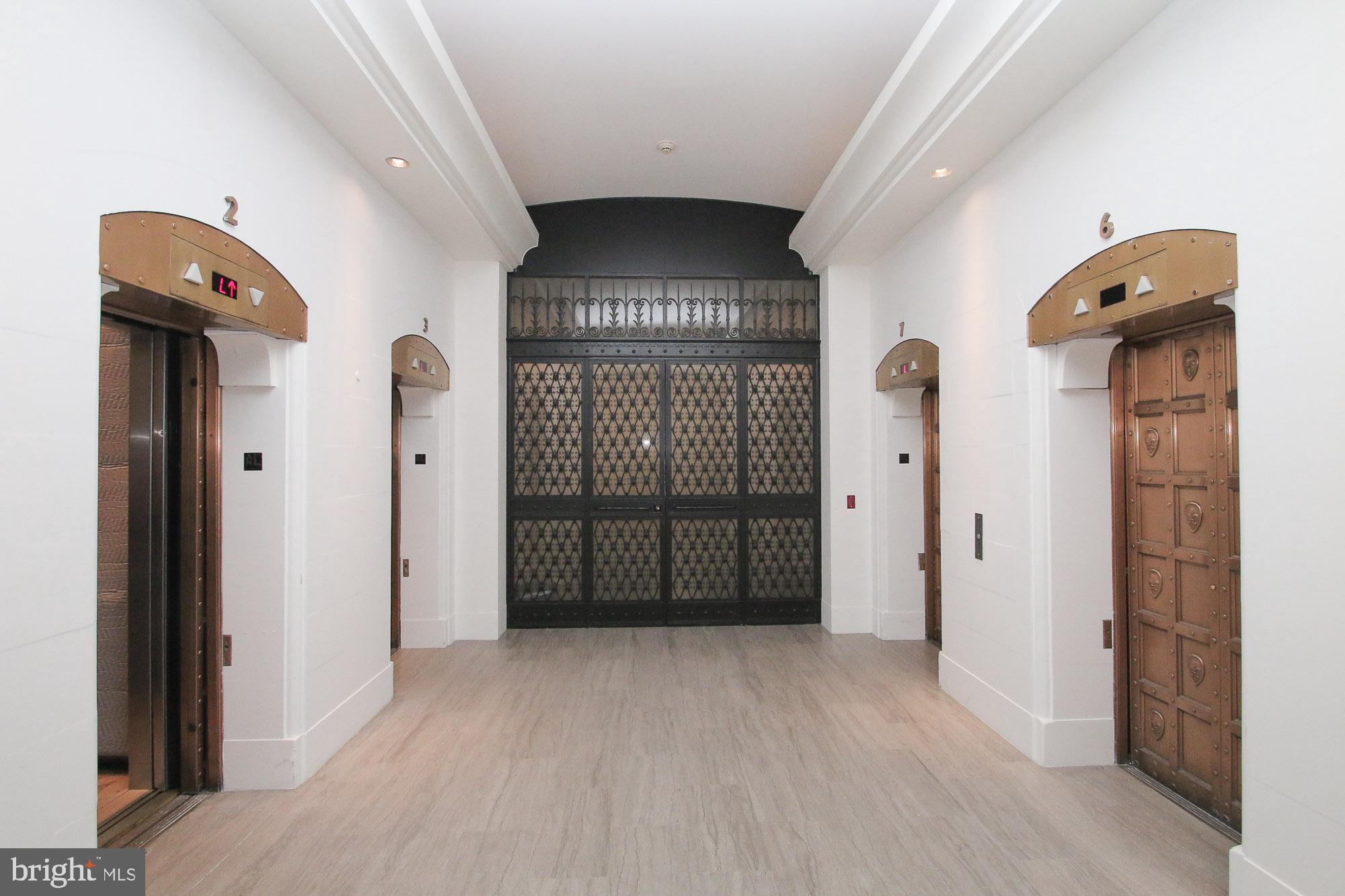 CENTER CITY - Residential