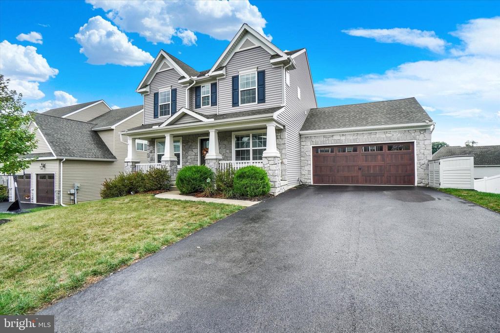 Photo of 705 Seaton Drive, YORK, PA 17402 (MLS # PAYK2090198)
