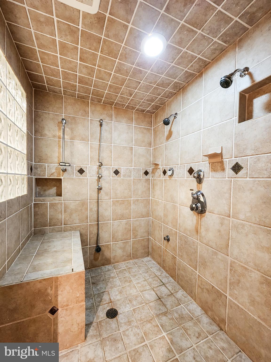 LONGLEAF-PLAT 1> - Residential