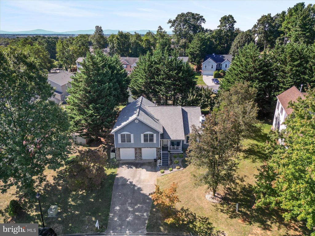 Photo of 609 Crystal Court, WINCHESTER, VA 22601 (MLS # VAWI2009040)