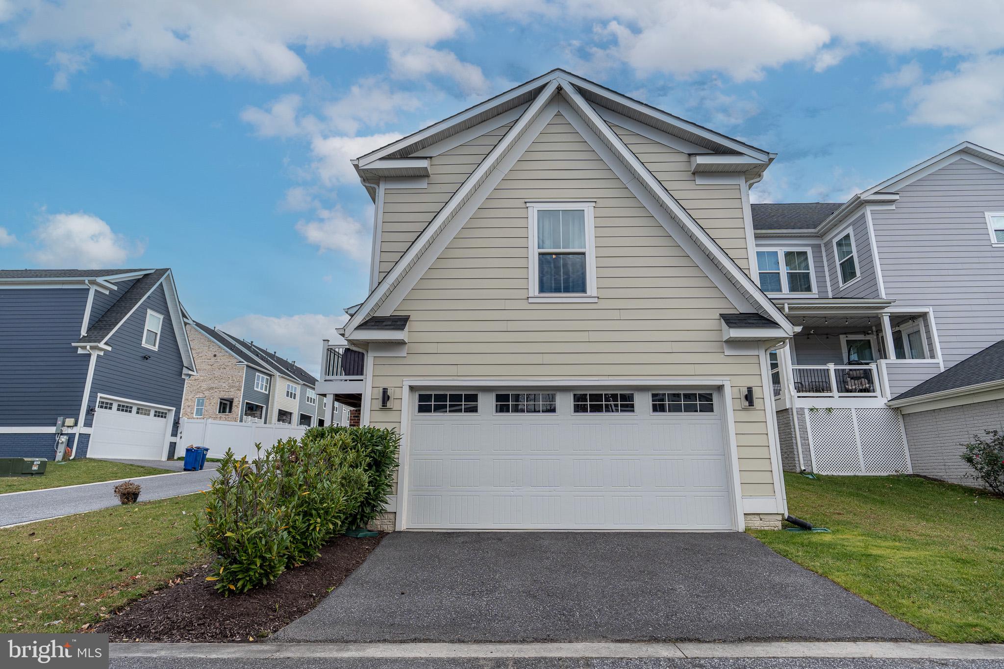 GREENLEIGH AT CROSSROADS - Residential