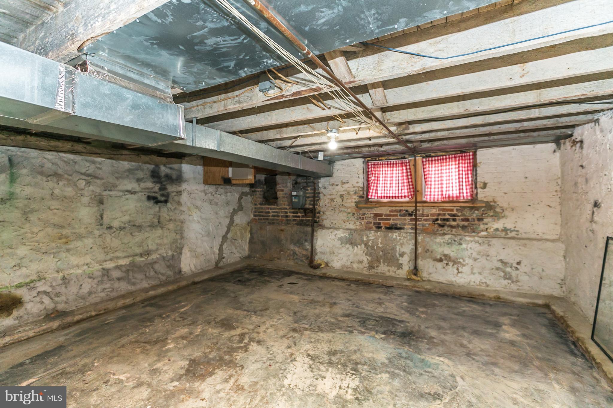 HARWOOD - Residential