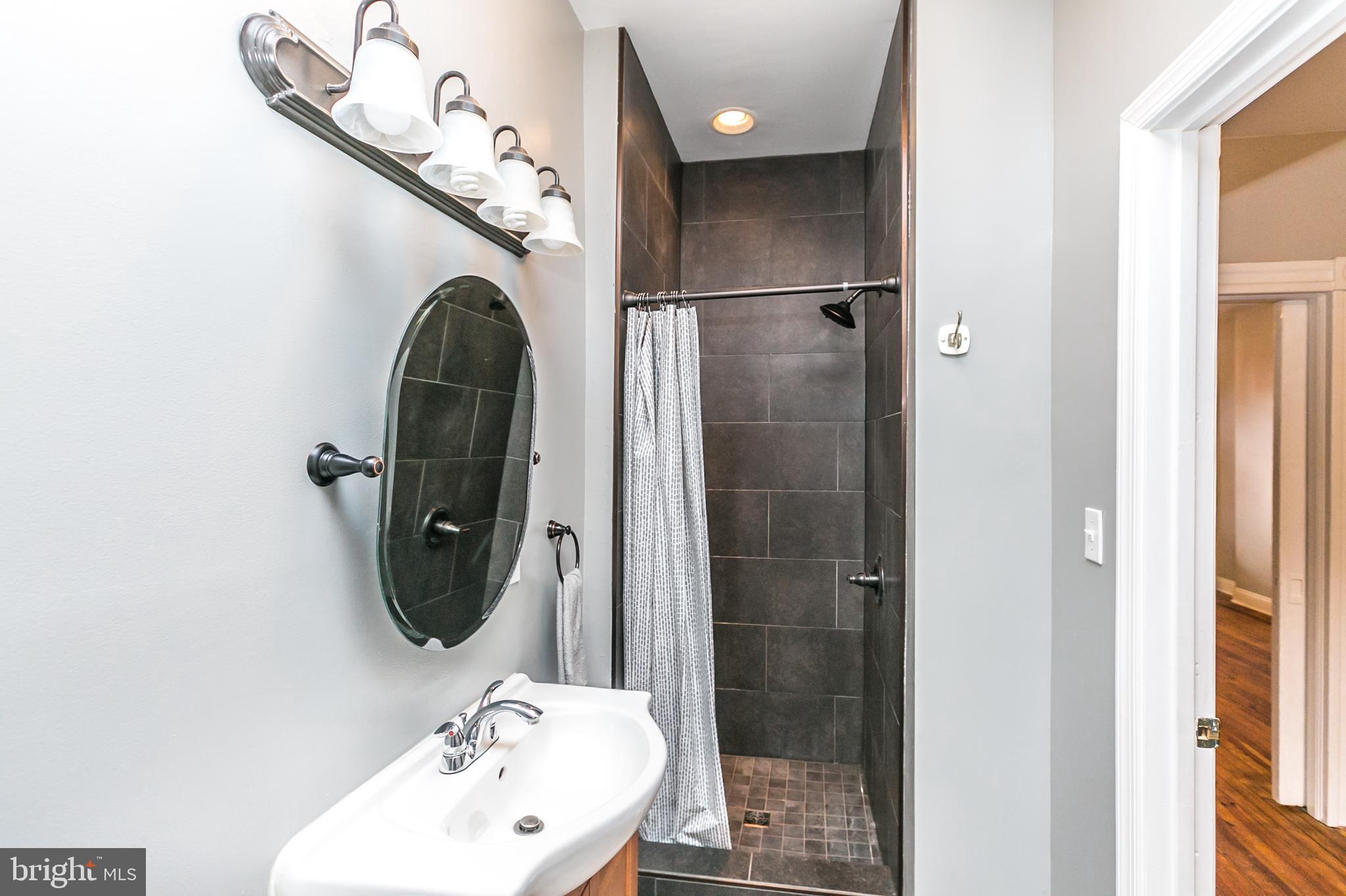 HARWOOD - Residential