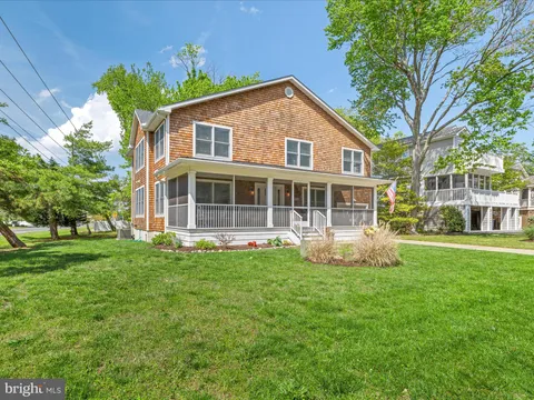 327 Oakwood Street, Bethany Beach, DE 19930 - MLS#: DESU2085028