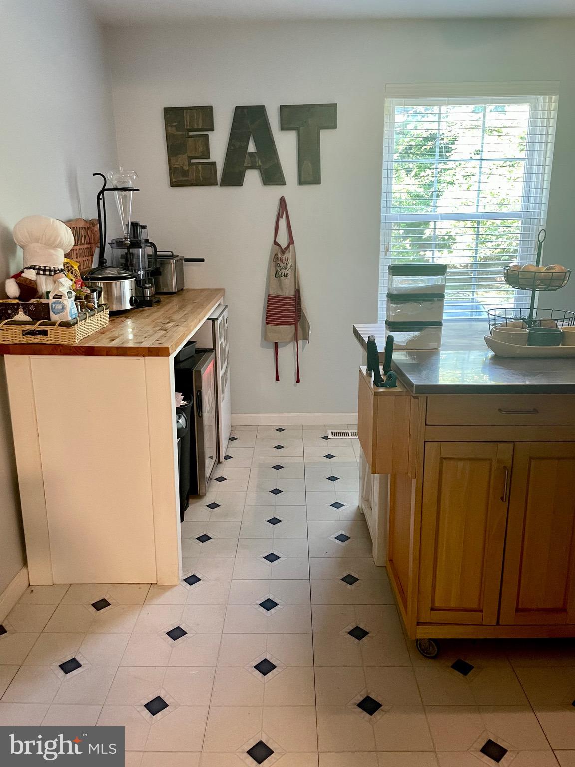 MAYS CHAPEL VILLAGE - Residential