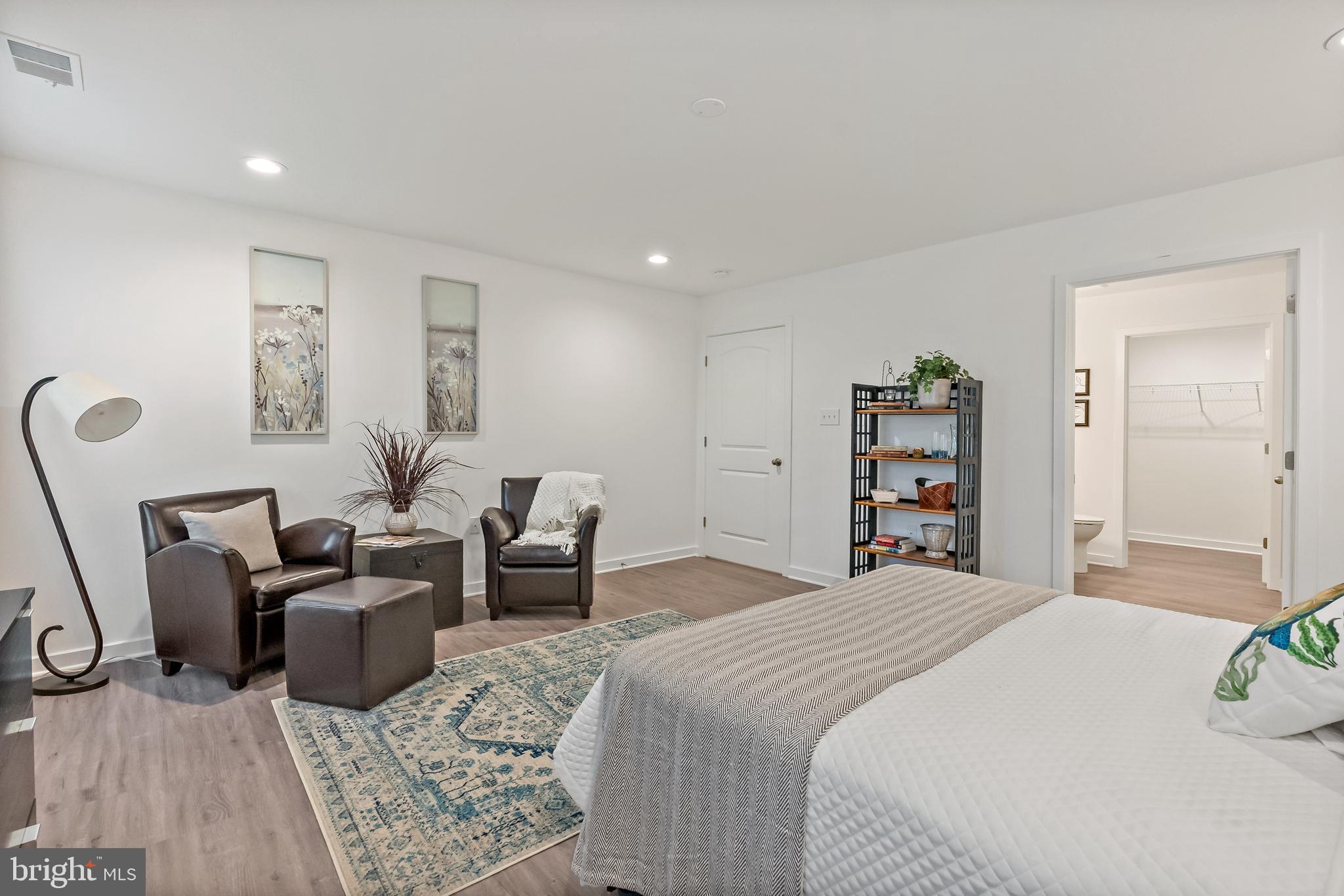 CARDINAL POINTE - Residential