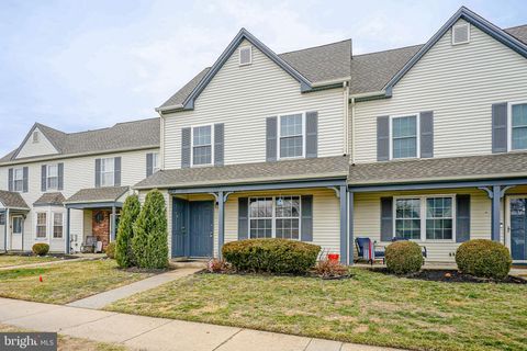 285 KNOLL DRIVE BLACKWOOD NJ 08012