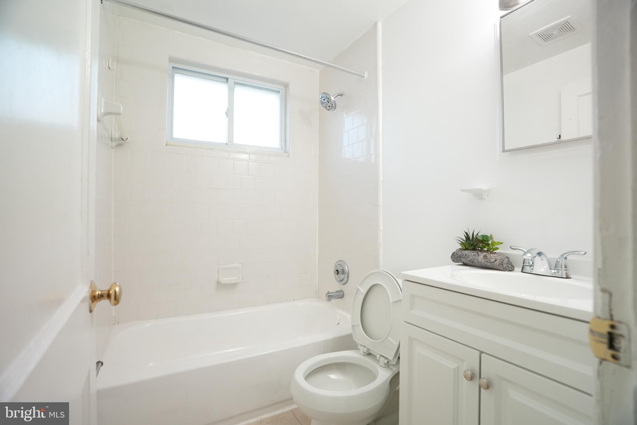 NAUCK GREEN VALLEY - Residential Lease