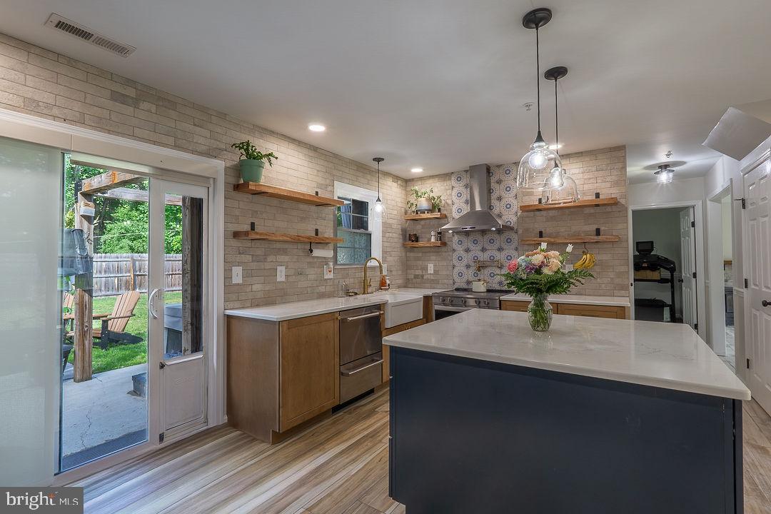 CHESAPEAKE LANDING - Residential