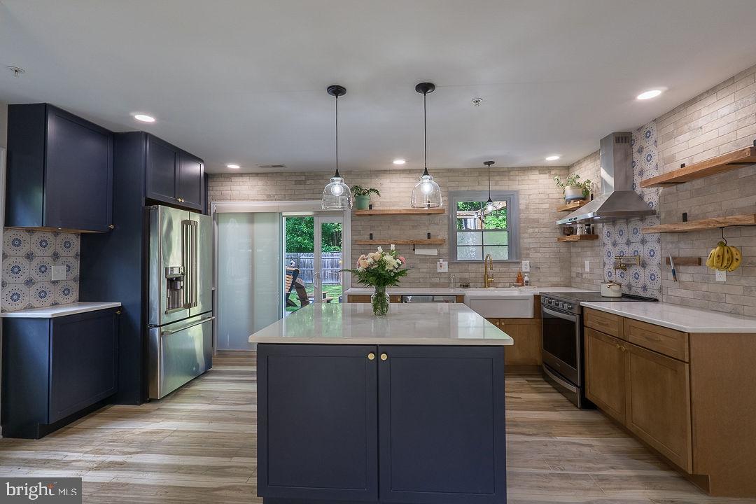 CHESAPEAKE LANDING - Residential