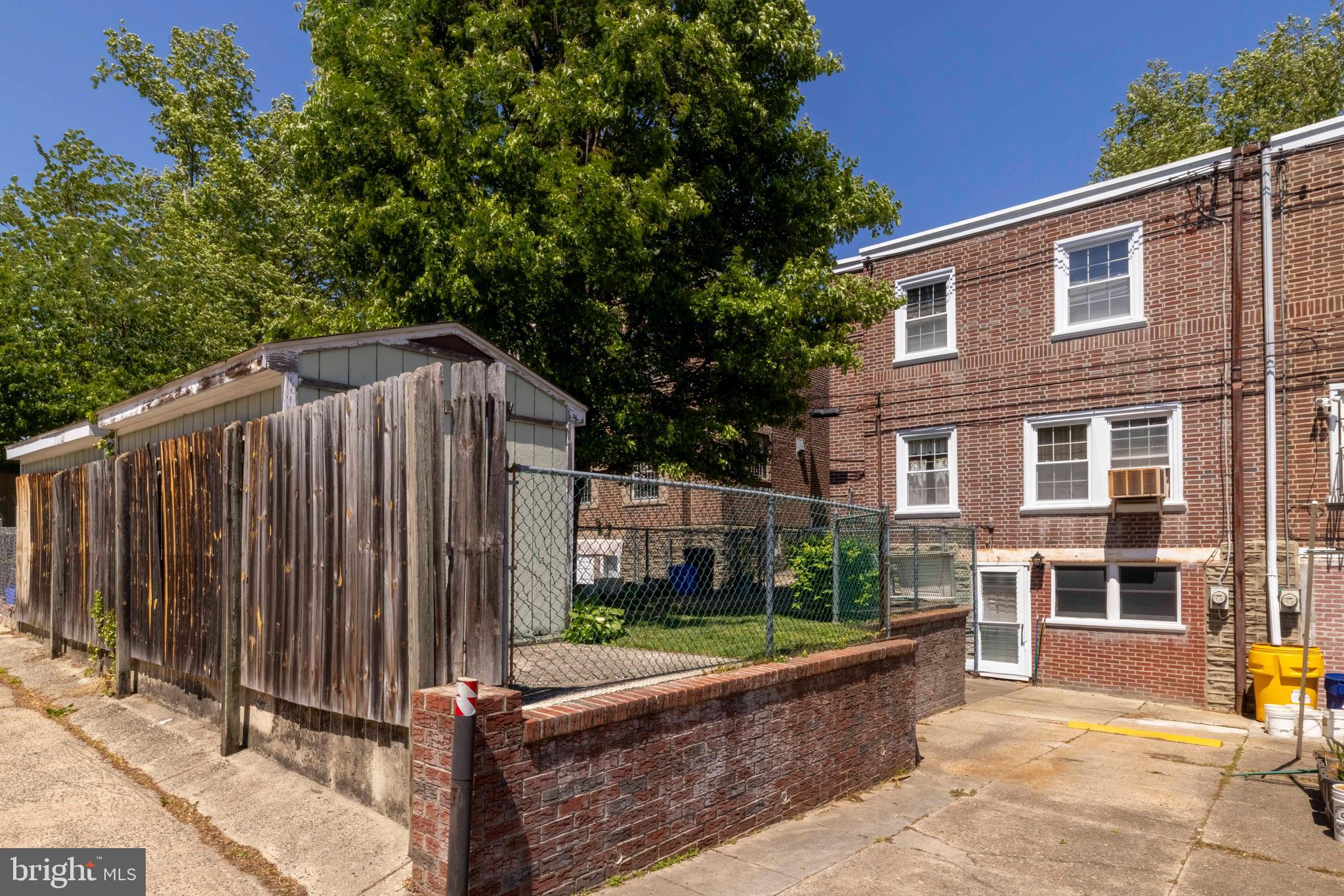 MAYFAIR (WEST) - Residential
