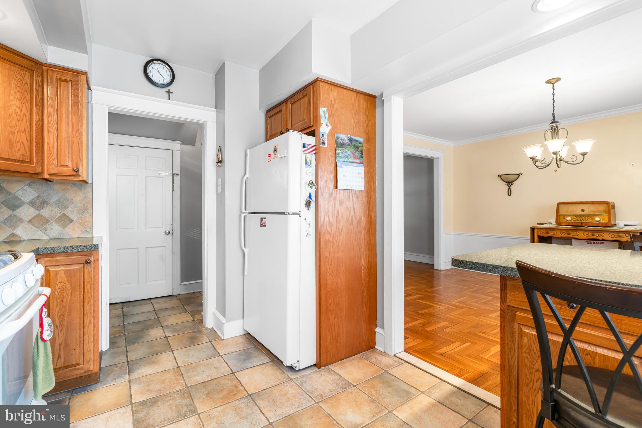 MAYFAIR (WEST) - Residential