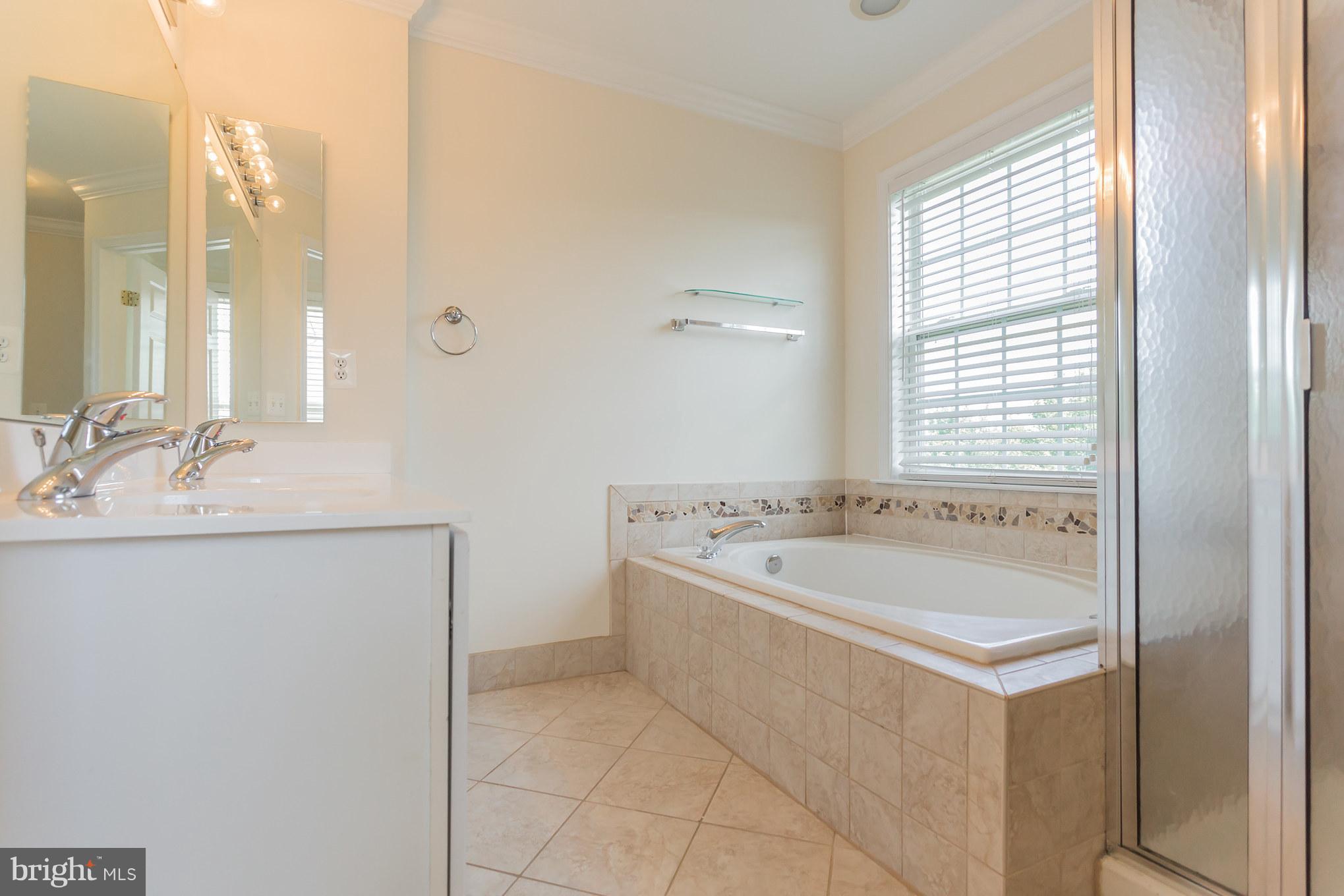 SOMERSET - Residential