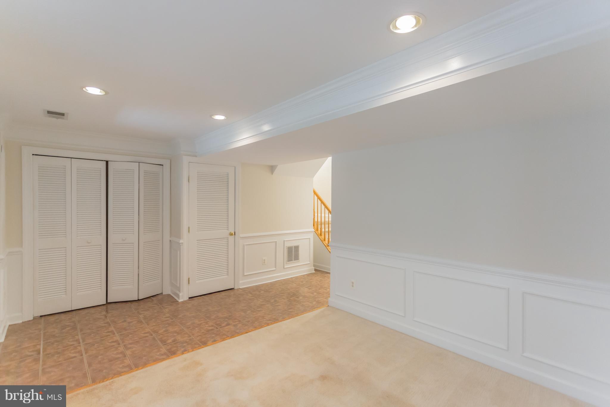 SOMERSET - Residential