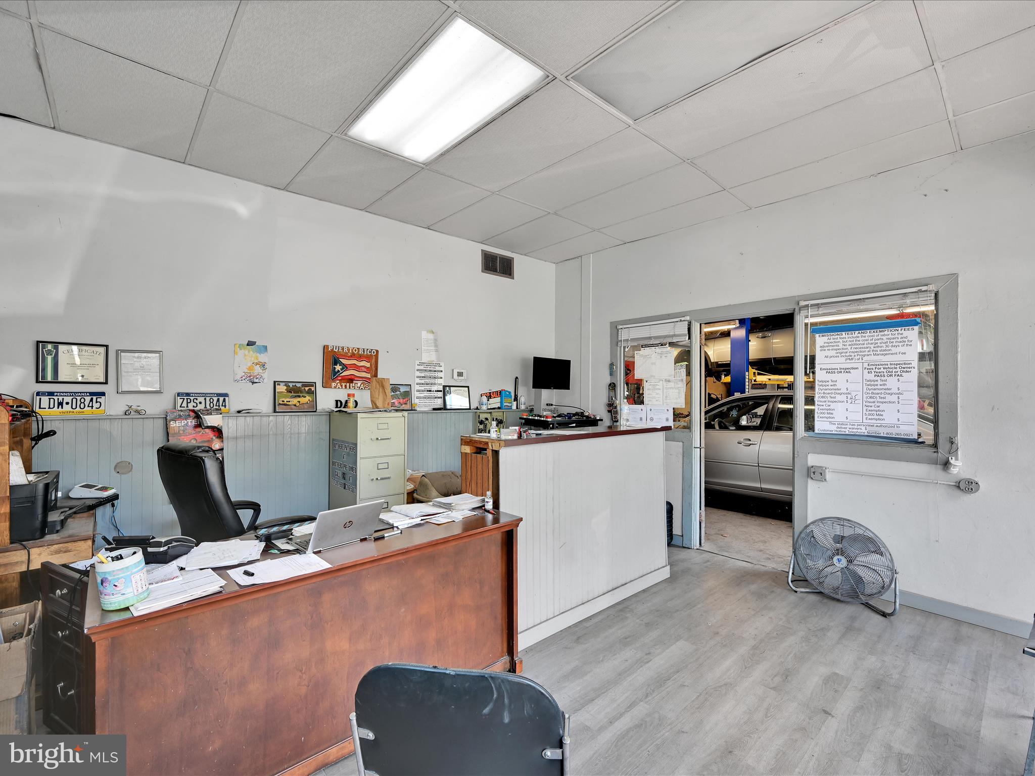 SOUTH SIDE OF CITY - Commercial Sale