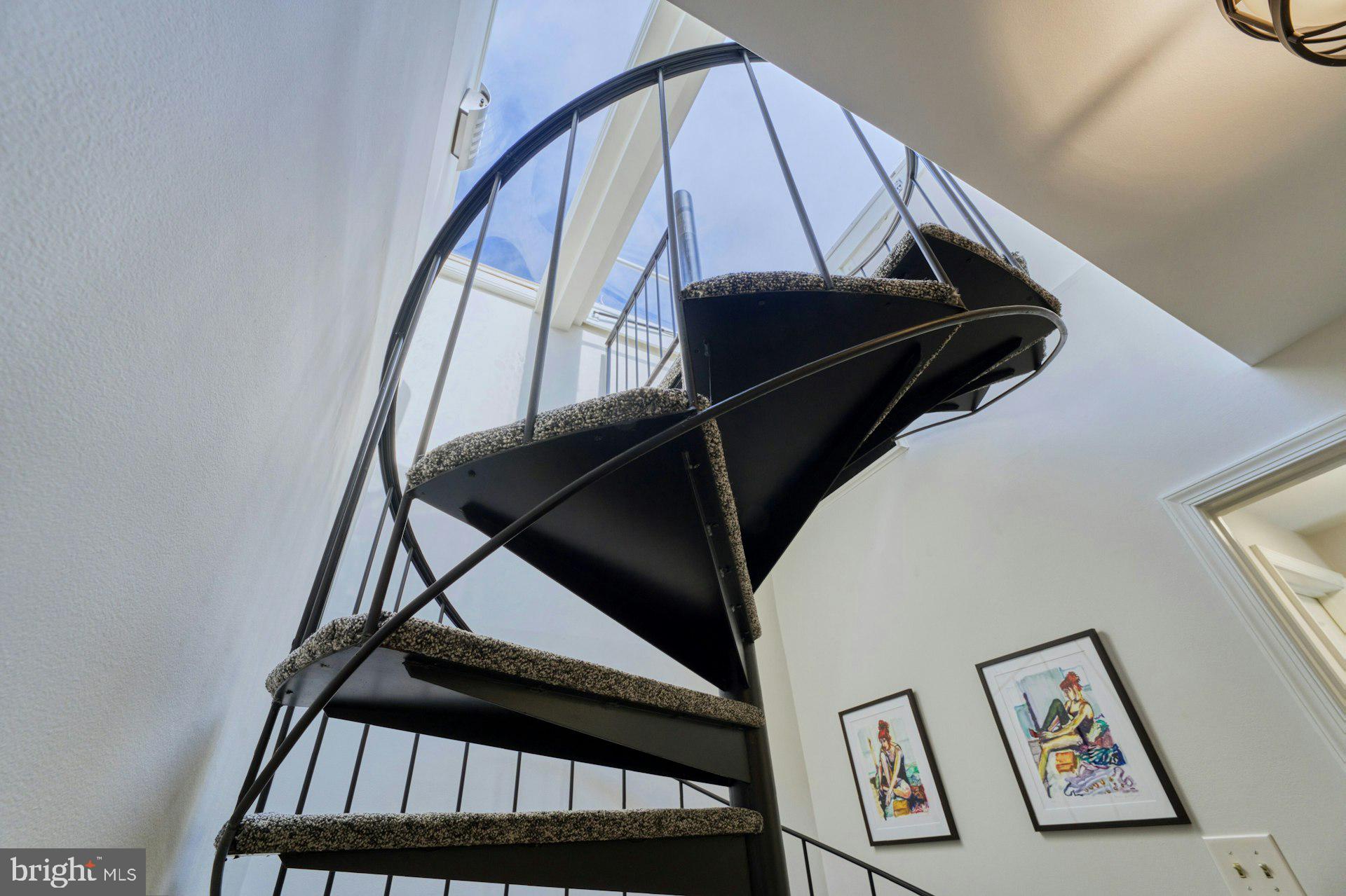 WOLFE ALLEY - Residential