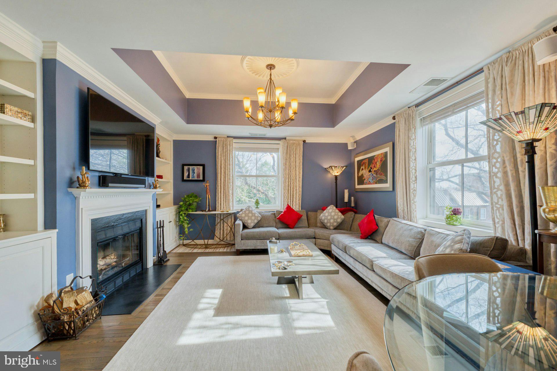 WOLFE ALLEY - Residential