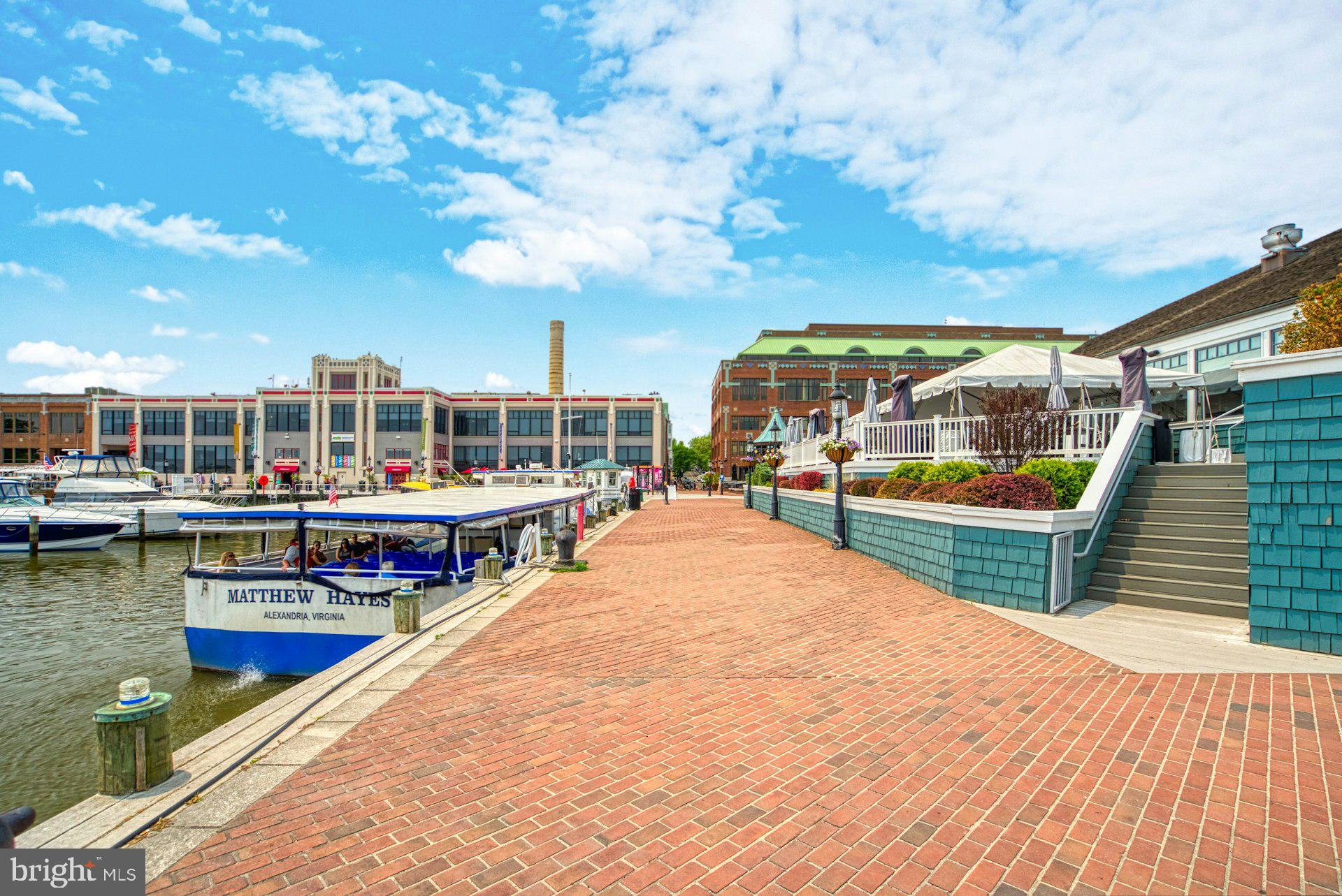 WOLFE ALLEY - Residential