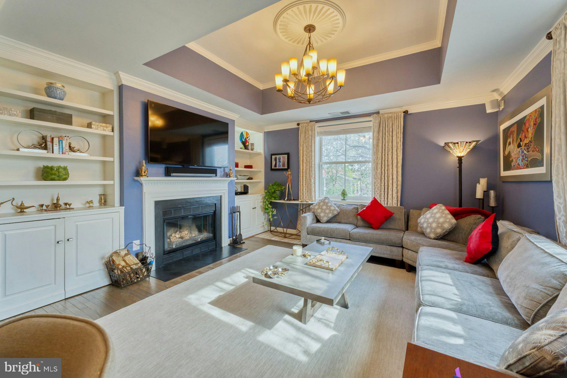 WOLFE ALLEY - Residential