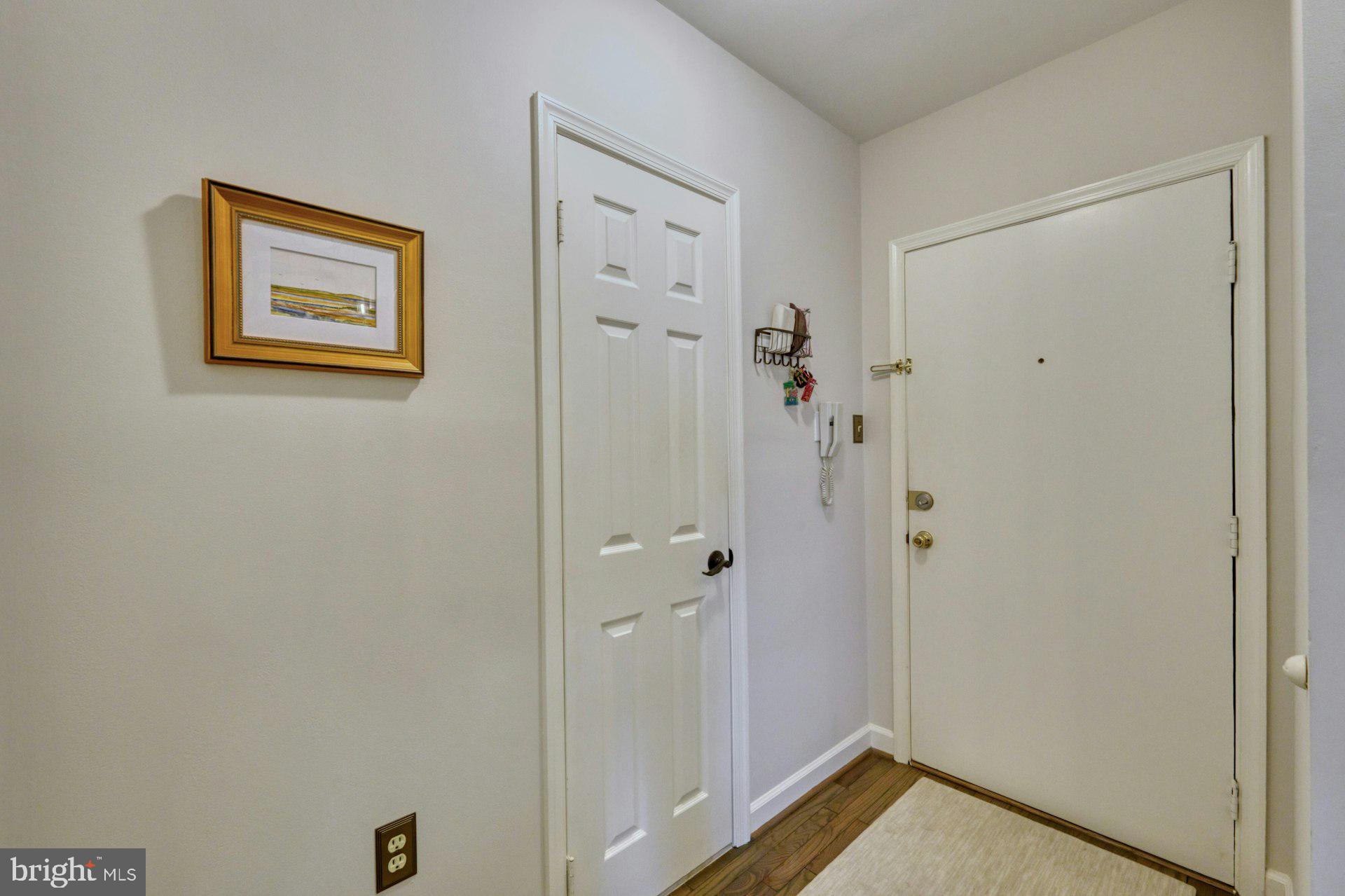 WOLFE ALLEY - Residential